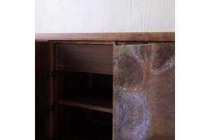 <a href="https://www.galeriegosserez.com/artistes/loellmann-valentin.html">Valentin Loellmann </a> - Brass - Sideboard